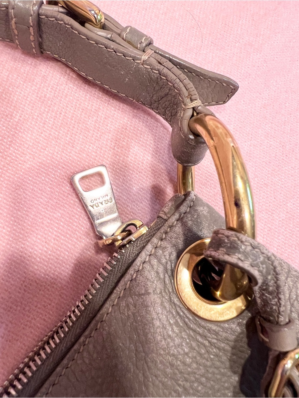 Prada🌟 Olive-Taupe Pebbled Leather Shoulder Bag with Gold Hardware - Picture 8 of 13